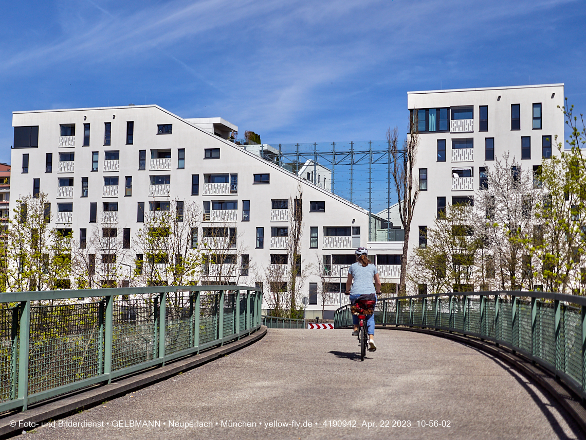 22.04.2023 - Baustelle Montessori Schule im Plettzentrum in Neuperlach